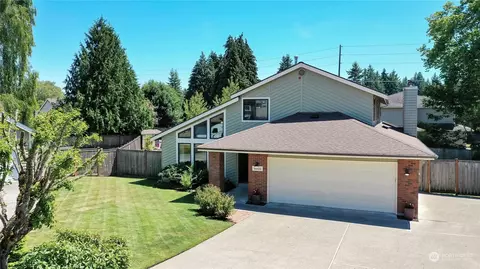 8008 47th St W, University Place, WA 98466