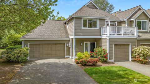 3711 101st Way NE #401, Kirkland, WA 98033