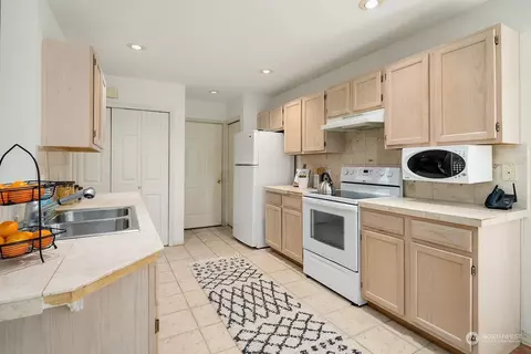 23123 15th Ave SE #I1, Bothell, WA 98021 photo 9