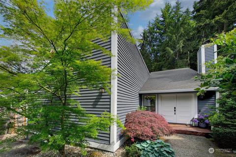 11713 NE 105th Ln, Kirkland, WA 98033