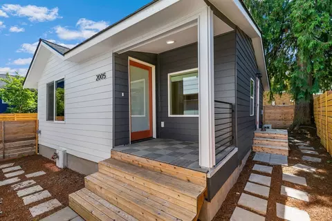 2005 S Stevens St, Seattle, WA 98144