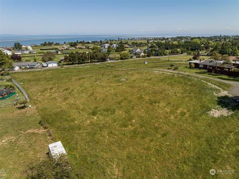 999 W Nelson Rd #B, Sequim, WA 98382