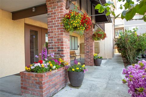 5719 Highway Pl #18, Everett, WA 98203
