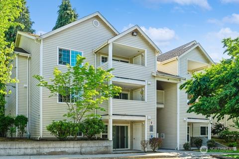 11915 Roseberg Ave S #301, Seattle, WA 98168