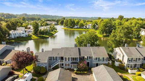 5816 S 238th Ct #D3, Kent, WA 98032