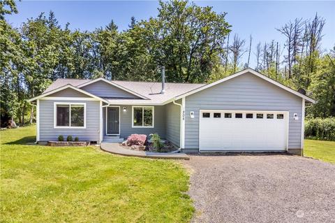 205 Trinity Dr, Castle Rock, WA 98611