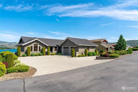 110 Chelan View Dr, Manson, WA 98831