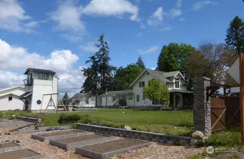 16593 Mclean Rd, Mount Vernon, WA 98273