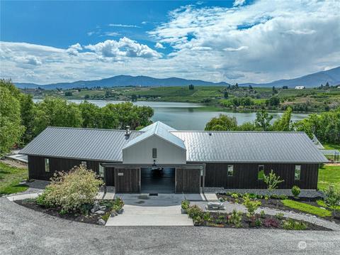 3693 Wapato Lake Rd, Manson, WA 98831