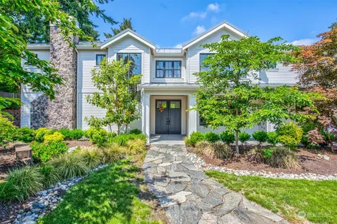 801 80th Ave NE, Medina, WA 98039