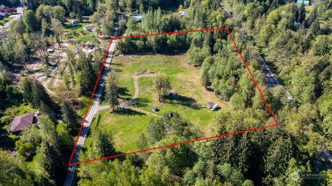 10402 89th Dr NE, Arlington, WA 98223