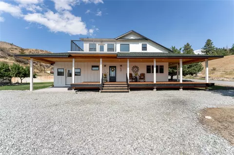 649 Swanson Gulch Rd, Chelan, WA 98816