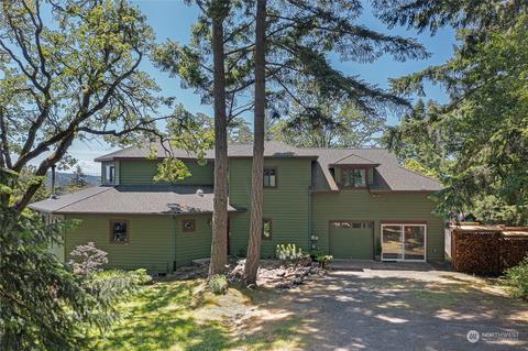 595 Shooting Star Ln, Friday Harbor, WA 98250