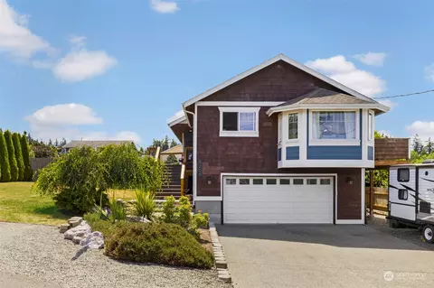 5205 NE Hemlock Ln, Hansville, WA 98340