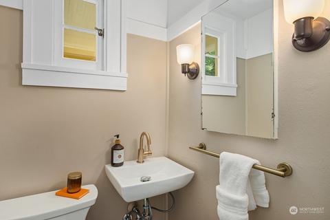 3237 Hunter Blvd S, Seattle, WA 98144 photo 7
