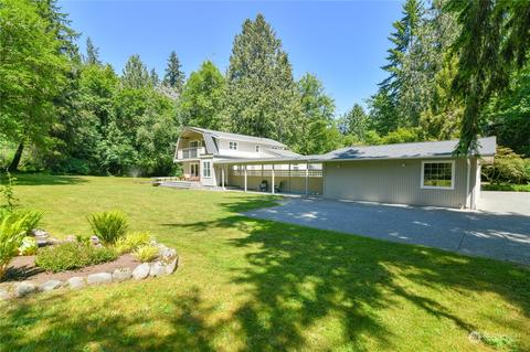 9140 Battlepoint Dr NE, Bainbridge Island, WA 98110