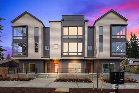 18402 Corliss Ave N #B, Shoreline, WA 98133