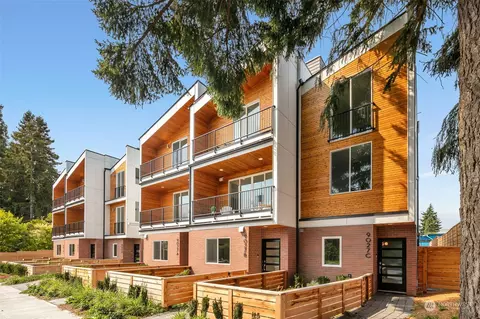 9025 B 12th Ave NW, Seattle, WA 98117