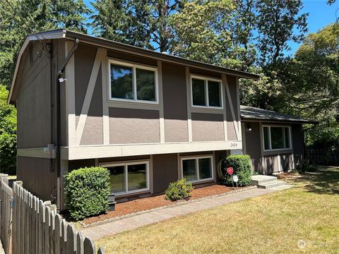 1414 S 138th St, Burien, WA 98168