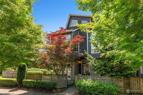 723 N 42nd St, Seattle, WA 98103
