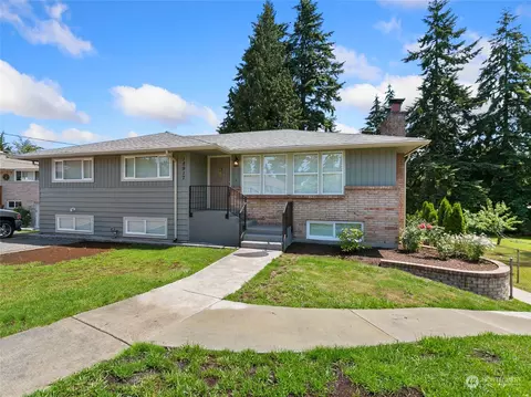 18917 66th Pl W, Lynnwood, WA 98036
