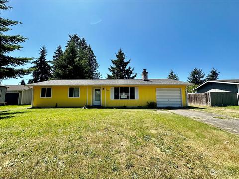 19418 Crescent Dr E, Spanaway, WA 98387