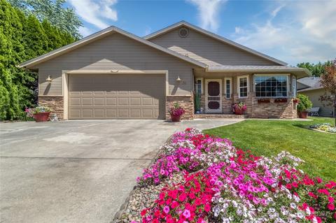 32 NW Earl Ln, College Place, WA 99324