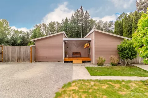 4616 W Tapps Dr E, Lake Tapps, WA 98391