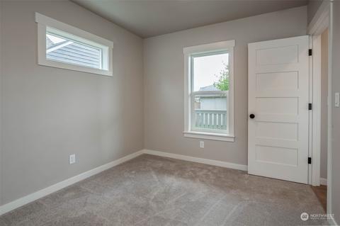1175 Pioneer St, Enumclaw, WA 98022 photo 11