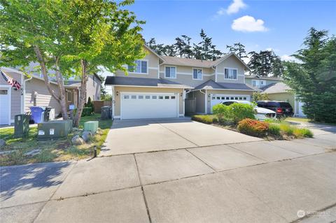 608 NW Oxford Pl, Oak Harbor, WA 98277