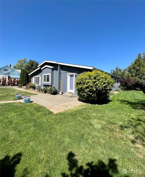 304 W Commercial Ave, Dayton, WA 99328
