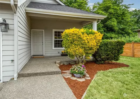 7961 4th Ave SW, Seattle, WA 98106