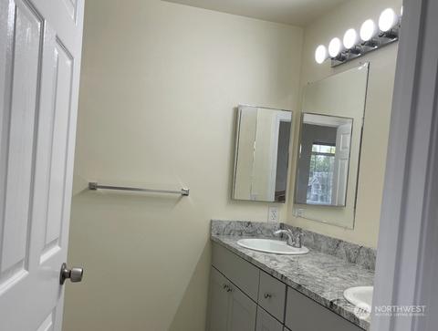 15300 112th Ave NE #C204, Bothell, WA 98011 photo 8