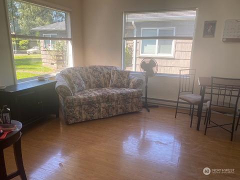 1128 16th Ave, Longview, WA 98632 photo 4