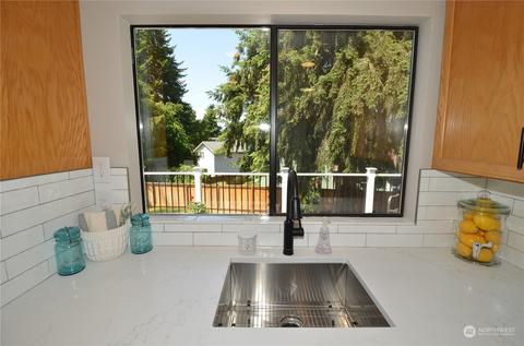 16924 25th Ave SE, Bothell, WA 98012 photo 13