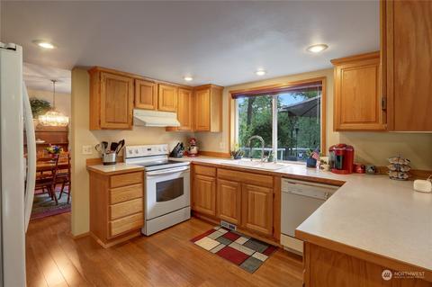 23113 Barker Rd, Bothell, WA 98021 photo 9