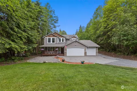 306 S Lake Roesiger Rd, Snohomish, WA 98290