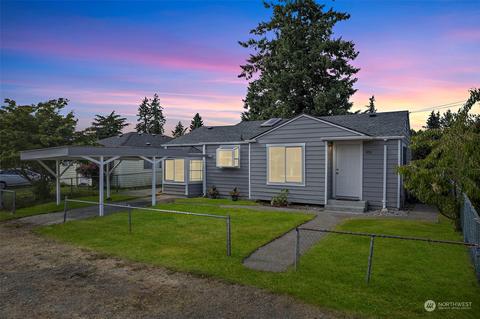 909 Violet Meadow St S, Tacoma, WA 98444