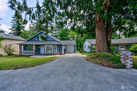 820 N 18th St, Mount Vernon, WA 98273