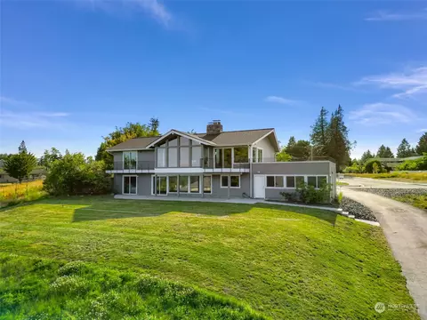 2203 Vista Springs Ln, Ferndale, WA 98248