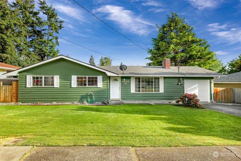 1629 NE 4th Ave, Oak Harbor, WA 98277