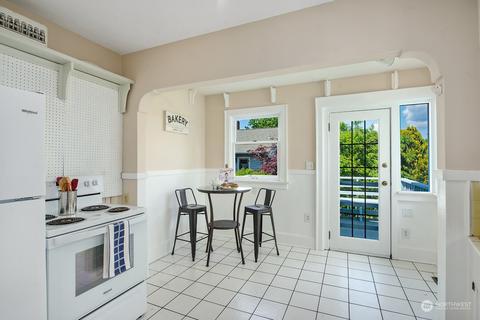504 N 65th St, Seattle, WA 98103 photo 20