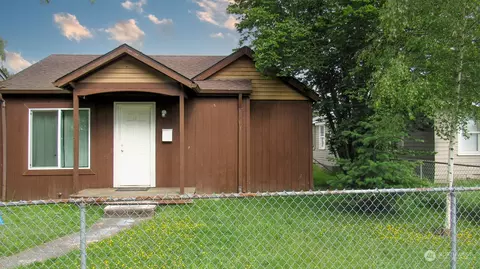 273 Baltimore St, Longview, WA 98632