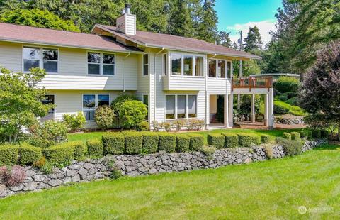131 Quarry Rd, Port Ludlow, WA 98365
