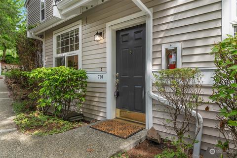 2070 132nd Ave SE #701, Bellevue, WA 98005