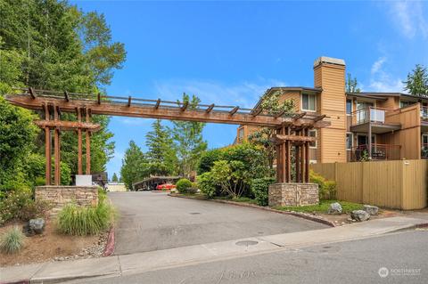 8240 126th Ave NE #A101, Kirkland, WA 98033