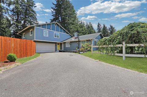 20611 16th Avenue Ct E, Spanaway, WA 98387