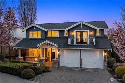 6715 111th Ave NE, Kirkland, WA 98033