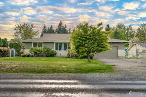 9314 Woodland Ave E, Puyallup, WA 98371