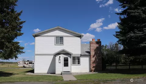 140 N Elm St, Reardan, WA 99029